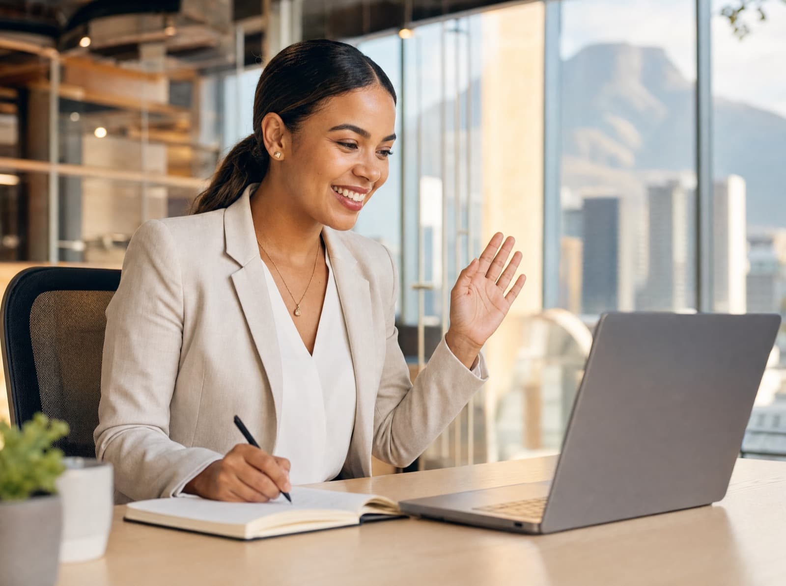 SDR vs Appointment Setter: Which Role Do You Need?